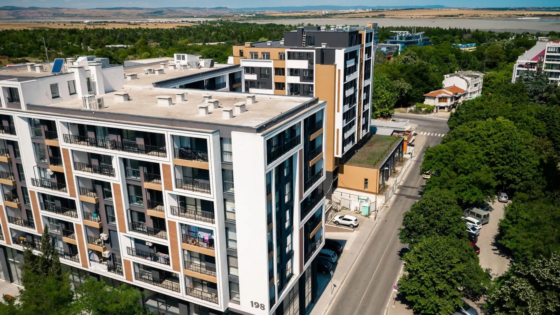 Sky Art Apartment Burgas With Free Garage - Sky Apartments Burgas Bulgaria