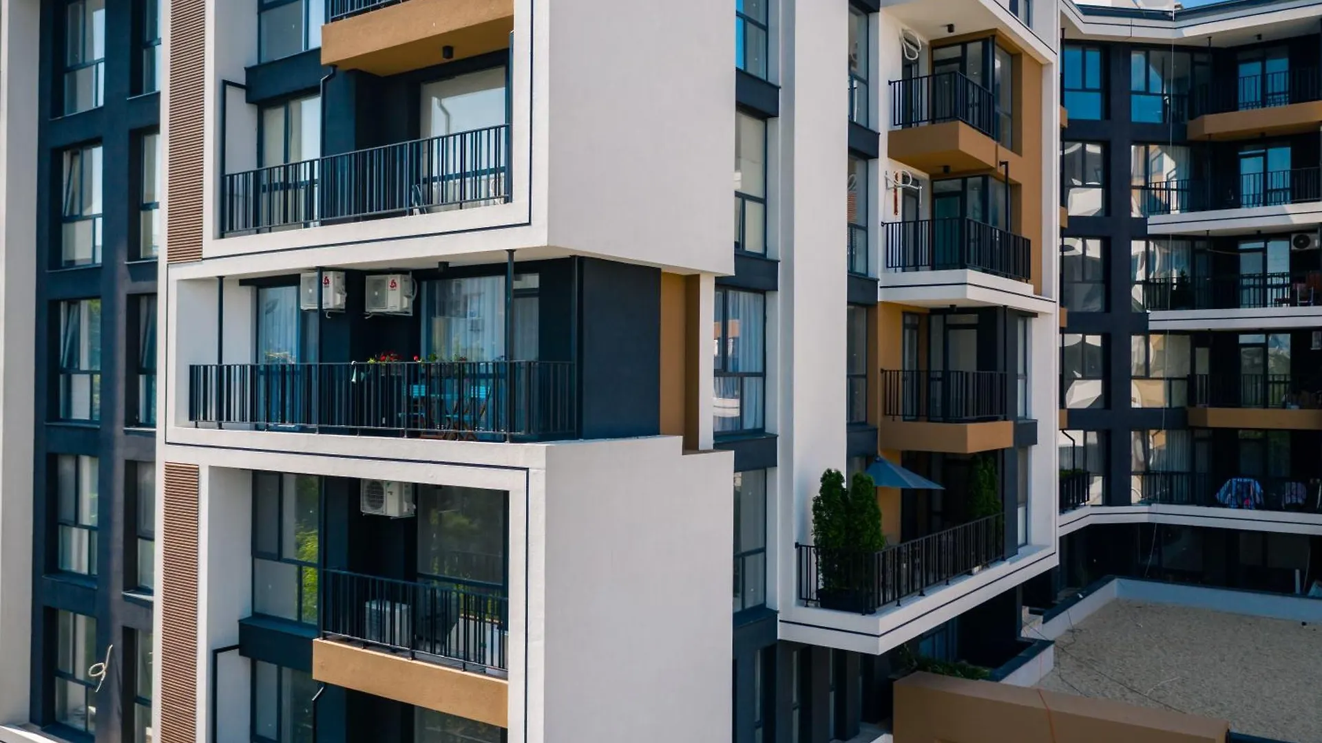 Sky Art Apartment Burgas With Free Garage - Sky Apartments Burgas 0*,  Bulgaria